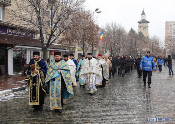 49376344_976016775931688_1875108534463496192_n