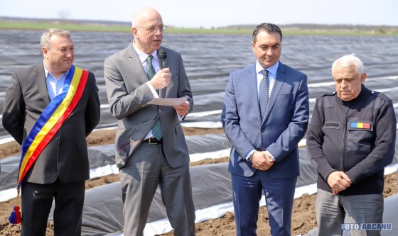 56275908_1027042824162416_8673695289019727872_o