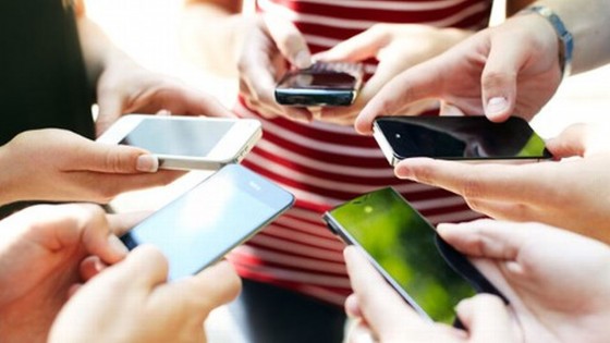 gty_mobile_phones_nt_130529_wblog