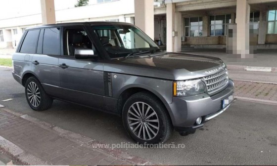 masina-furata-land-rover-e1562769265534