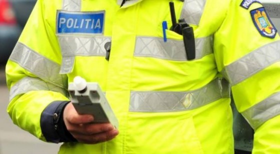 politist-politie-etilotest-accident