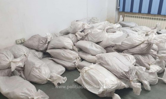 1570348149104-6353-S4