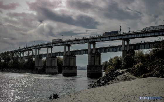 37262616_860436757489691_2308047538617319424_o