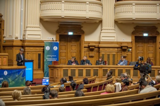 Speakeri Saptamana Antibiotic