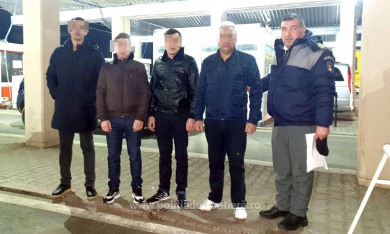 1578646943161-7068-S4