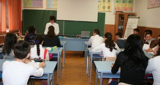 elevi---elevi-in-banca