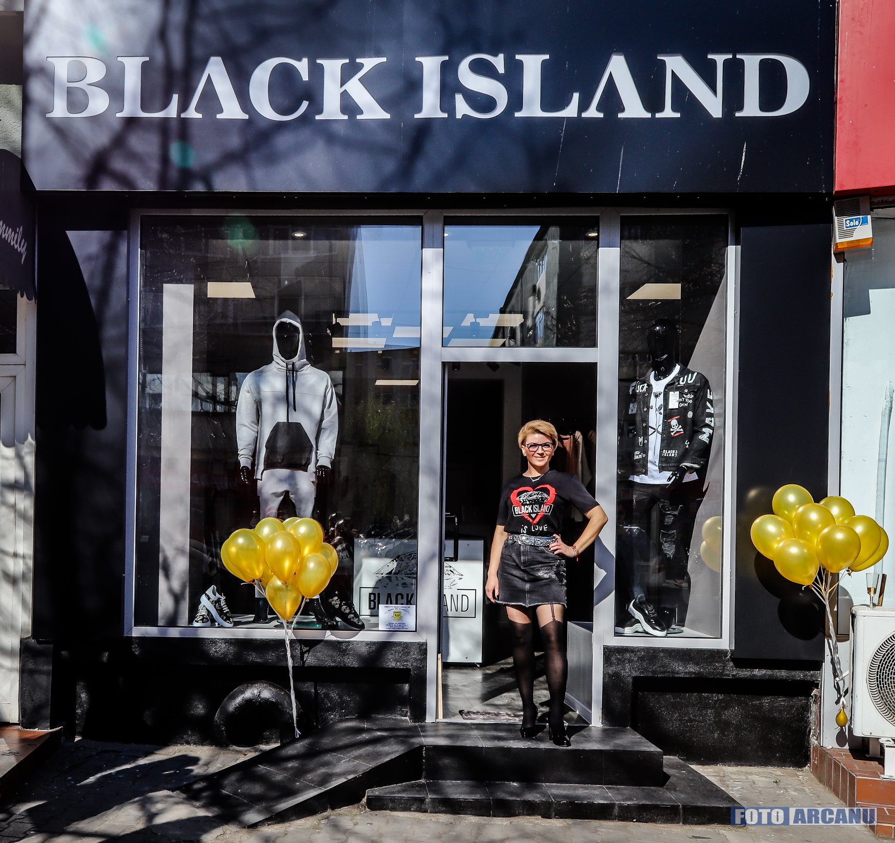 sleeve excess square S-a deschis „BLACK ISLAND”, un magazin de îmbrăcăminte şi încălţăminte pentru bărbaţi! (FOTO) | Giurgiuveanul.ro – ziarul giurgiuvenilor de pretutindeni, stiri din giurgiu, giurgiu news, stiri locale sleeve excess square S-a deschis „BLACK ISLAND”, un magazin de îmbrăcăminte şi încălţăminte pentru bărbaţi! (FOTO) | Giurgiuveanul.ro – ziarul giurgiuvenilor de pretutindeni, stiri din giurgiu, giurgiu news, stiri locale