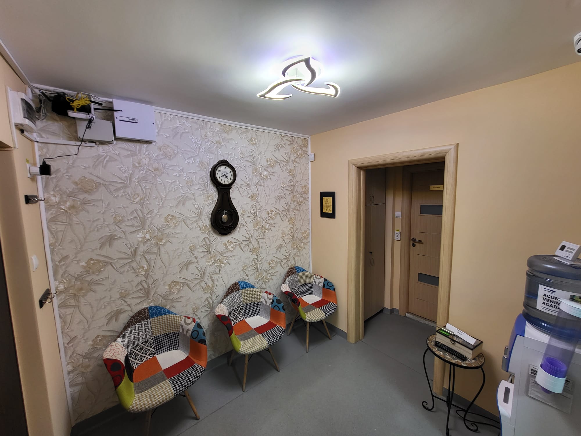 Mâine, 4 ianuarie 2024, stomatologic „Saviem Smile” se